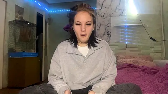 Snapshot of StacyHoyles chatting on January 17, 2026, 12:10 pm StacyHoyles online show from January 17, 2026, 12:10 pm