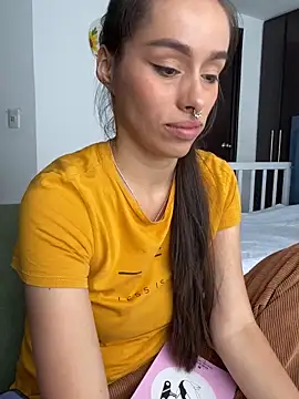 saraarchbould online show from December 19, 2025, 1:51 pm