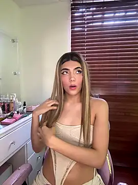 LadyCandy25 online show from December 19, 2025, 10:39 pm