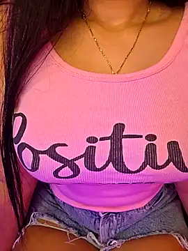 Hot-Haney77 online show from December 15, 2025, 9:24 am