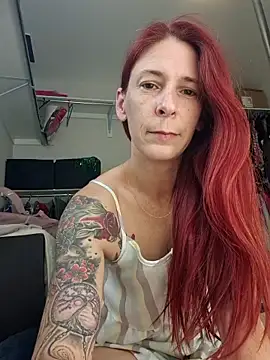 poleslut69 online show from June 18, 2026, 1:48 pm