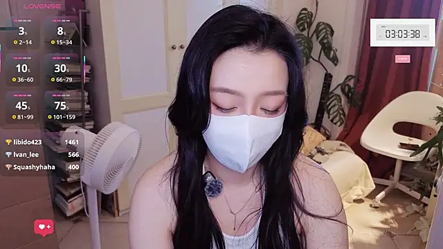 nayomi 34f online show from May 4, 2026, 7:04 am
