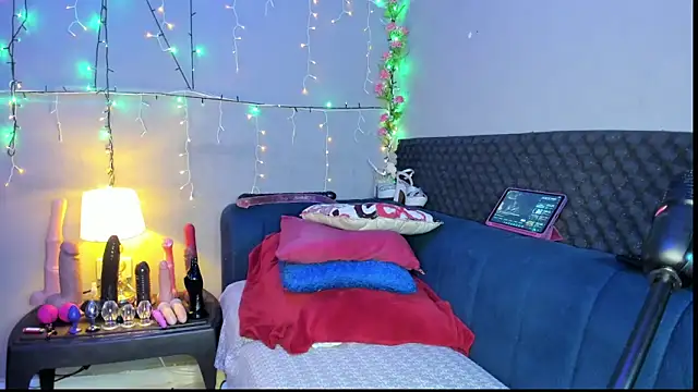 Snapshot of Shadia_Squirt chatting on September 24, 2025, 7:39 pm Shadia Squirt online show from September 24, 2025, 7:39 pm