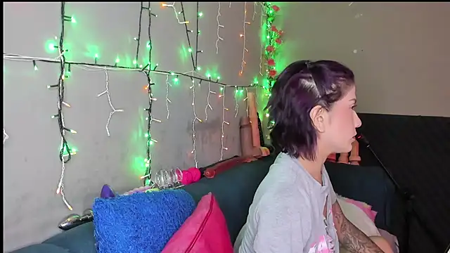 Snapshot of Shadia_Squirt chatting on October 5, 2025, 4:33 am Shadia Squirt online show from October 5, 2025, 4:33 am