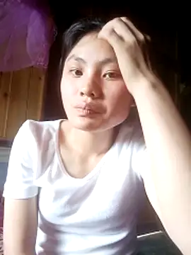Hilary-123 online show from April 25, 2026, 5:32 am