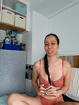 Maeveleigh xo online show from December 16, 2025, 9:09 pm