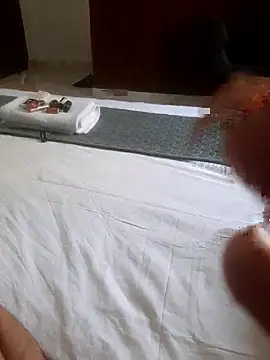 imurnee online show from December 3, 2025, 9:29 am