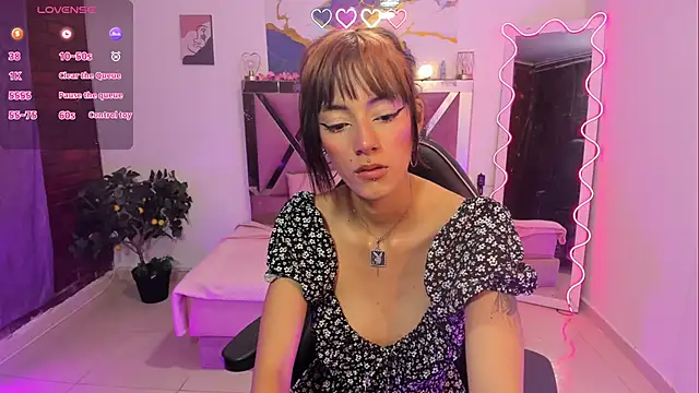 CHEERRY TAY1 online show from June 19, 2026, 7:17 pm