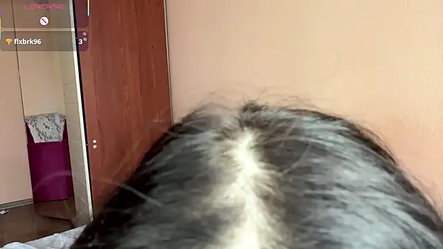 ElliRusk online show from March 19, 2026, 4:49 am