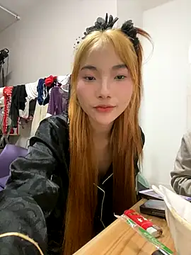 r-u-ok online show from December 19, 2025, 11:12 pm