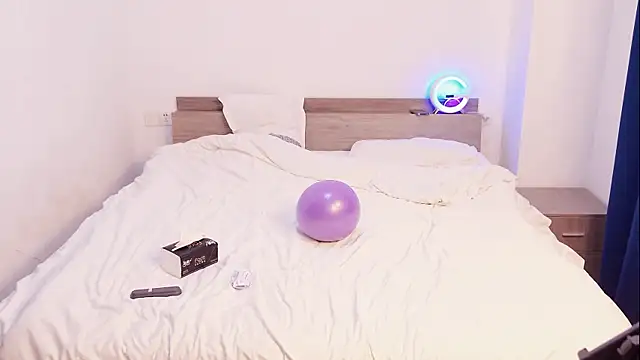 r-u-ok online show from February 7, 2026, 8:01 pm