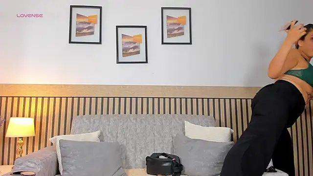 Zara Wolf  online show from March 12, 2026, 8:31 am