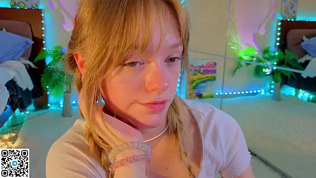 MatthewHoffis online show from July 14, 2026, 2:05 am