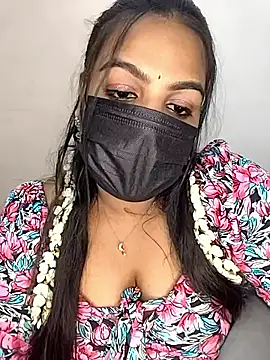 Tamil Shara online show from March 4, 2026, 8:15 pm