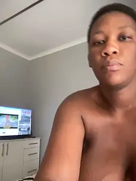 Snapshot of GiantClithpee chatting on December 18, 2024, 10:08 am GiantClithpee online show from December 18, 2024, 10:08 am