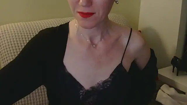 Snapshot of AuroraAG chatting on April 25, 2026, 11:02 am AuroraAG online show from April 25, 2026, 11:02 am