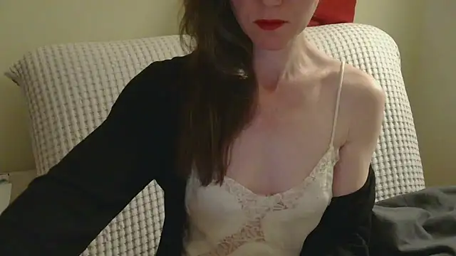 Snapshot of AuroraAG chatting on May 9, 2026, 2:11 pm AuroraAG online show from May 9, 2026, 2:11 pm