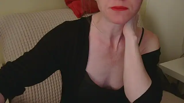 Snapshot of AuroraAG chatting on May 12, 2026, 9:06 am AuroraAG online show from May 12, 2026, 9:06 am