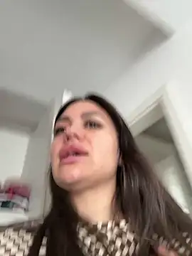 SiennaLuxexx online show from March 3, 2026, 12:55 pm