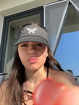 SiennaLuxexx online show from March 11, 2026, 1:39 pm