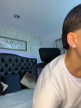 Lander Cruz online show from March 2, 2026, 7:54 pm