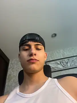 Lander Cruz online show from April 30, 2026, 8:57 pm