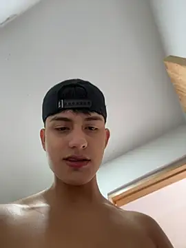 Lander Cruz online show from July 26, 2026, 4:03 pm
