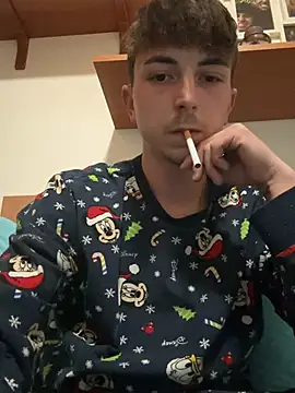 Snapshot of Davide9910x chatting on February 25, 2026, 3:10 pm Davide9910x online show from February 25, 2026, 3:10 pm