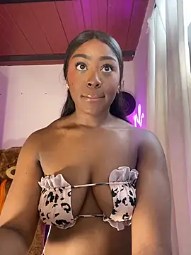 Cynthia es online show from May 15, 2026, 2:57 pm