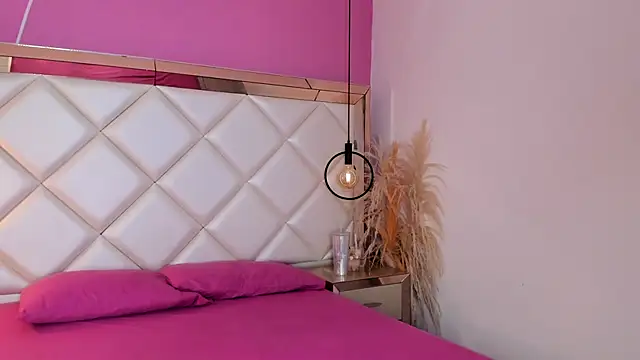 KeylaDolse online show from December 16, 2025, 4:34 pm