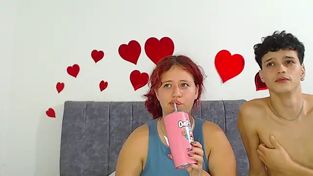 hottie couplee online show from July 23, 2026, 5:16 am