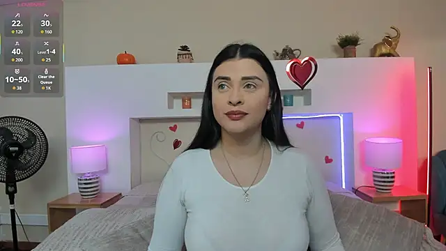 AnikaRomanoff  online show from March 6, 2026, 11:39 am