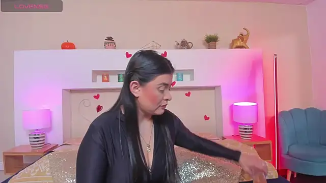 AnikaRomanoff  online show from March 18, 2026, 11:35 am