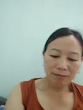 Lili-123k online show from April 22, 2026, 1:34 pm
