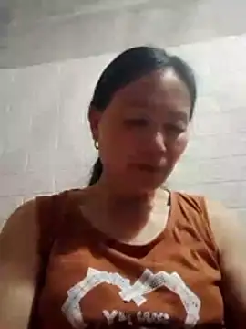 Lili-123k online show from May 5, 2026, 2:25 pm