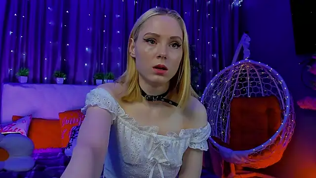 Gina Gina love online show from February 15, 2026, 1:13 am