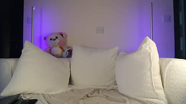 Sophie cute06 online show from April 29, 2026, 7:23 am