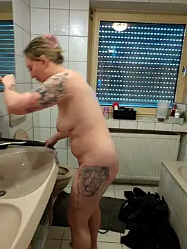 Milas Dreams OF online show from February 2, 2026, 8:46 am