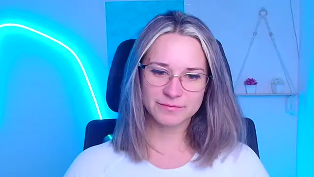 Melodie Aster online show from January 12, 2026, 12:21 pm