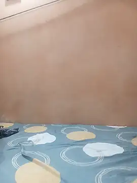 devarapq1478 online show from April 18, 2026, 7:58 pm