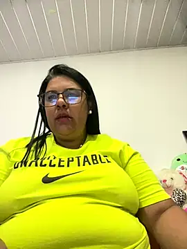 Carameloswing1 online show from December 14, 2025, 11:42 pm