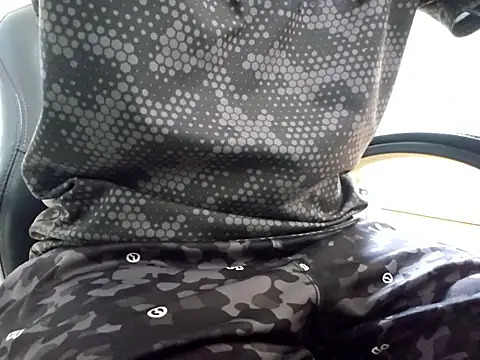 kaizer826 online show from December 14, 2025, 11:15 am