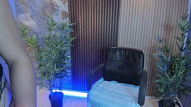 TiffanyHoustton online show from January 8, 2026, 11:56 am