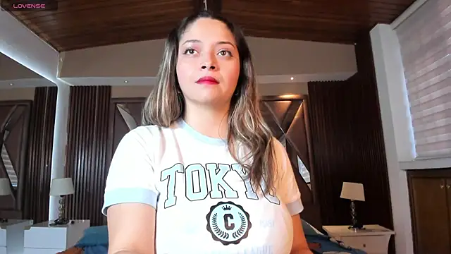 TiffanyHoustton online show from August 7, 2026, 11:23 am