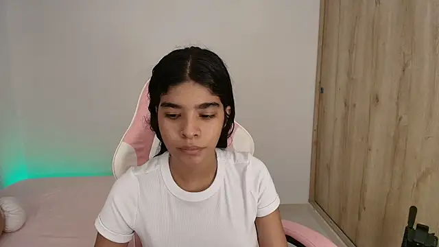 phia carter online show from June 25, 2026, 12:21 am