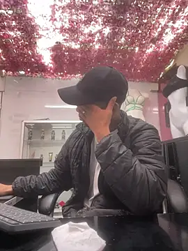 SweeXioji online show from January 15, 2026, 3:27 pm