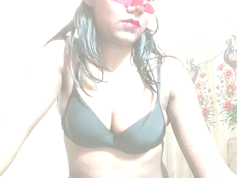 Rubi-Mahi- online show from December 21, 2025, 8:27 pm