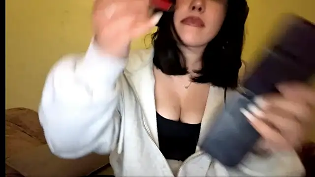 Lolamein online show from December 16, 2025, 1:27 pm