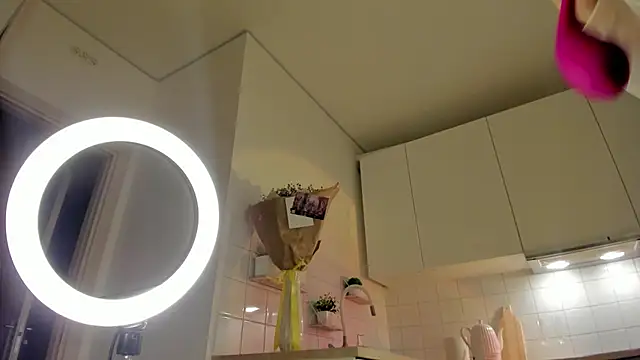 Sweety-lover online show from December 5, 2025, 7:10 pm