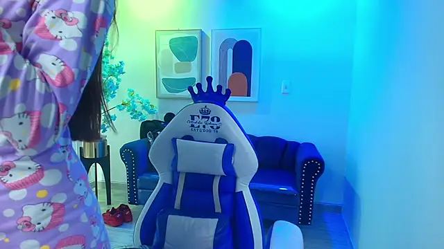 Nicole sounders online show from February 4, 2026, 11:38 am